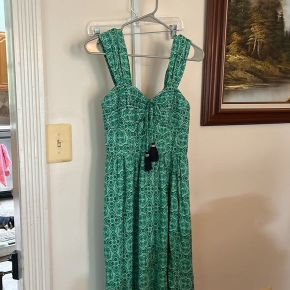 BAND OF THE FREE Dresses & Skirts - BAND OF THE FREE DRESS. NWT. SIZE SMALL